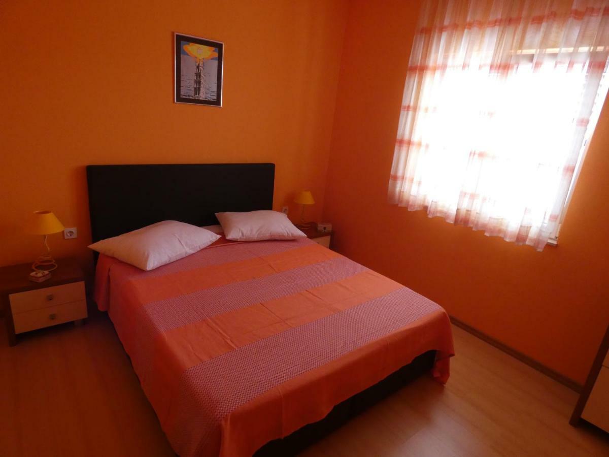 Apartmani Saric Rogoznica Zecevo Bagian luar foto