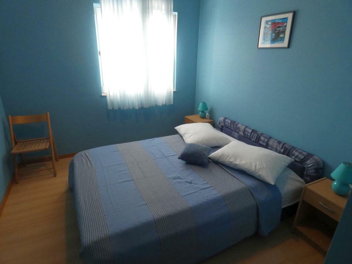 Apartmani Saric Rogoznica Zecevo Bagian luar foto