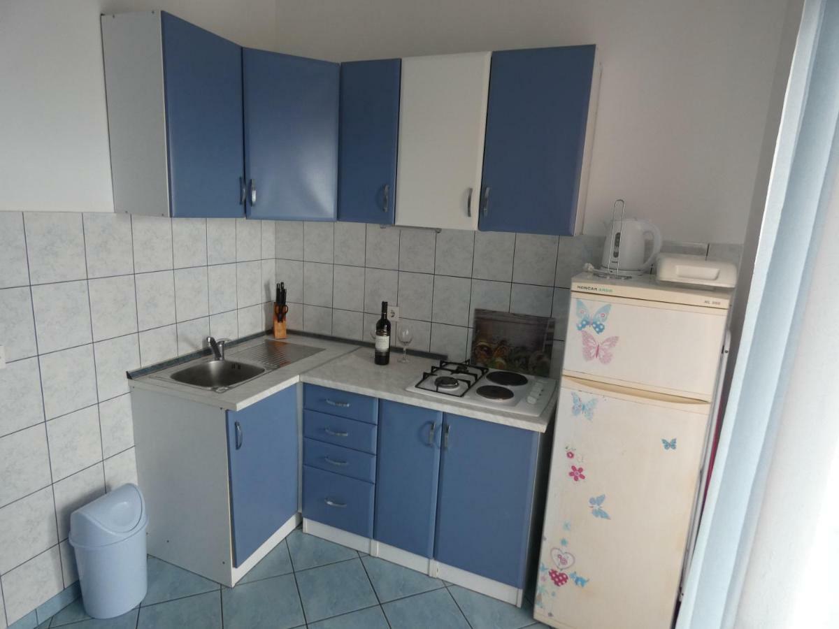 Apartmani Saric Rogoznica Zecevo Bagian luar foto