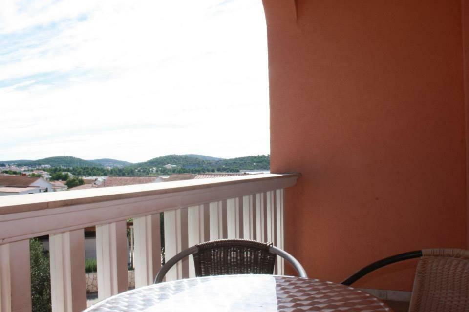 Apartmani Saric Rogoznica Zecevo Bagian luar foto
