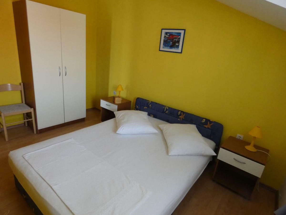 Apartmani Saric Rogoznica Zecevo Bagian luar foto