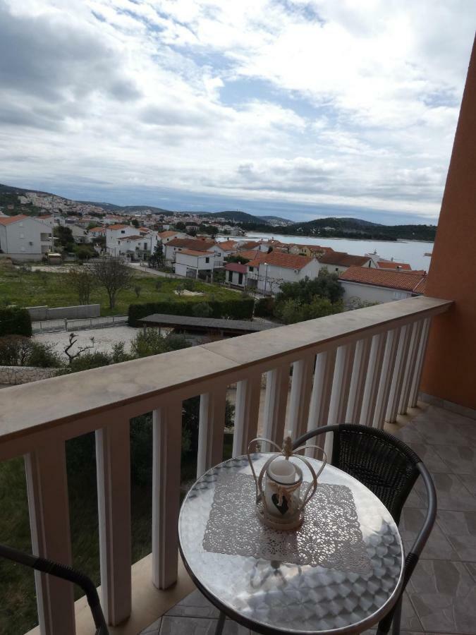 Apartmani Saric Rogoznica Zecevo Bagian luar foto