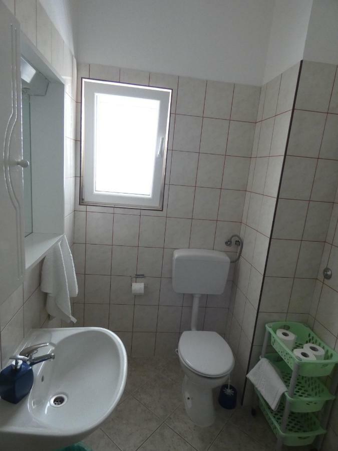 Apartmani Saric Rogoznica Zecevo Bagian luar foto