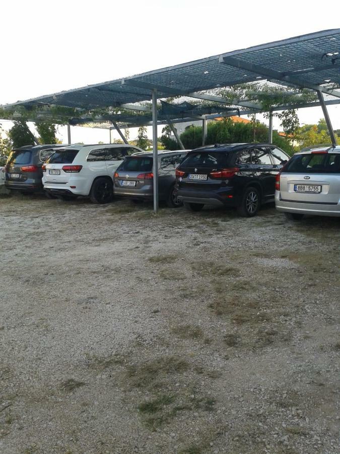 Apartmani Saric Rogoznica Zecevo Bagian luar foto