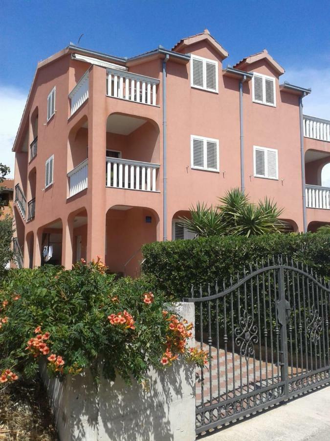 Apartmani Saric Rogoznica Zecevo Bagian luar foto