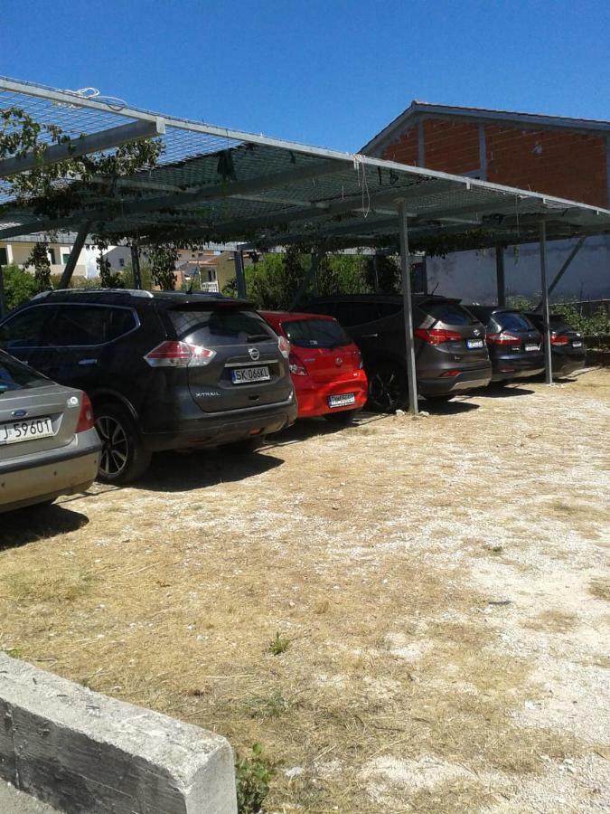 Apartmani Saric Rogoznica Zecevo Bagian luar foto